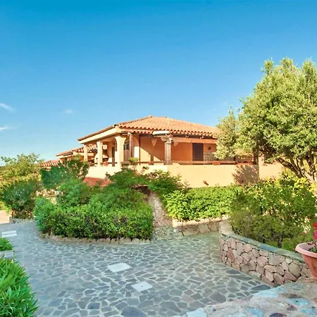 6 Beds In Marinella With Private Equipped Veranda 아파트 골푸아랑시